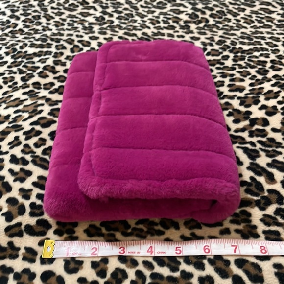 Faux Furry Purple Clutch 💜Wristlet Bag Purse Pink Fushia Color Y2K Fashion Boho - Picture 13 of 17